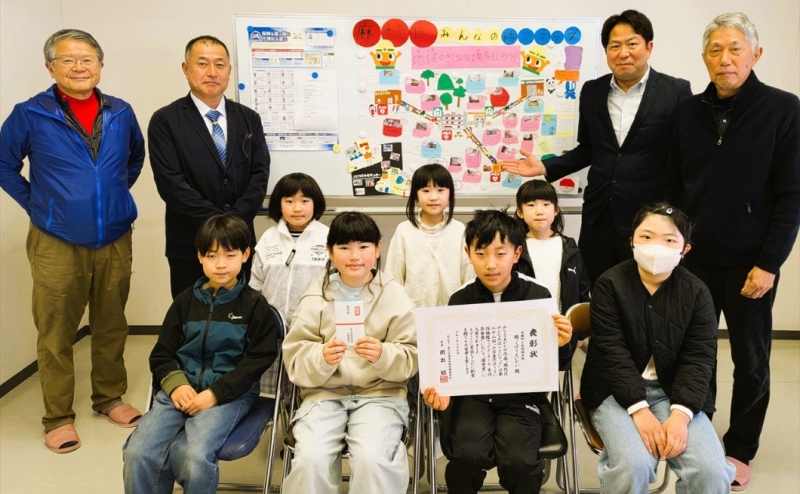 ぼうさい探検隊マップ優秀賞受賞をみんなでお祝い